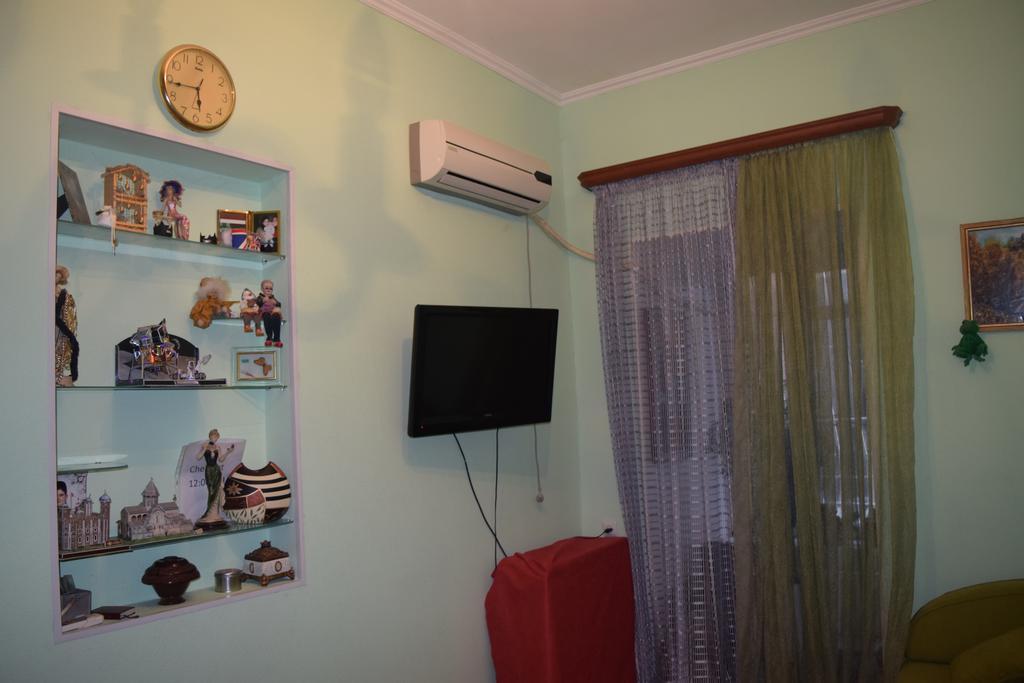 Tbilisi Guest House ภายนอก รูปภาพ
