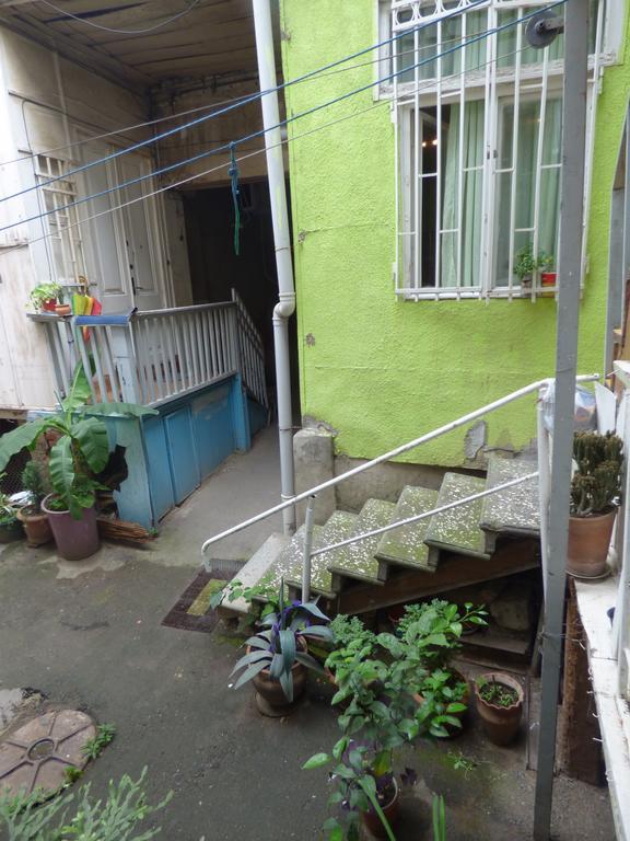 Tbilisi Guest House ภายนอก รูปภาพ